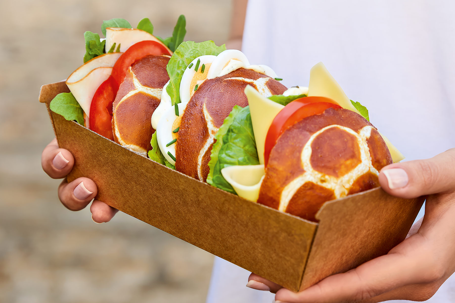 <h2>Snackbox</h2>: Drei belegte Laugenbrötchen für 4.95€